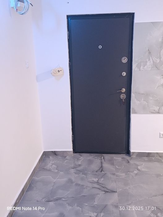 Apartamentul  este complect renovat