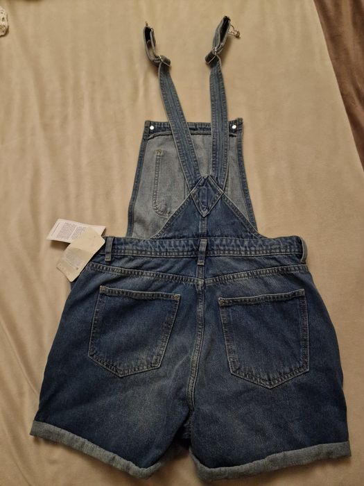 Джинсовый комбинезон