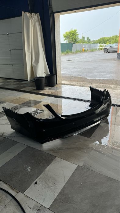 Продам бампер мерседес w222 AMG
