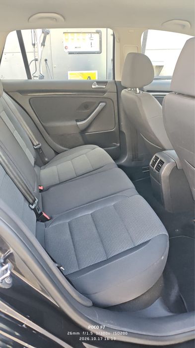 VÂND VW GOLF 6 – 1.6 TDI – 105 CP – AN 2010