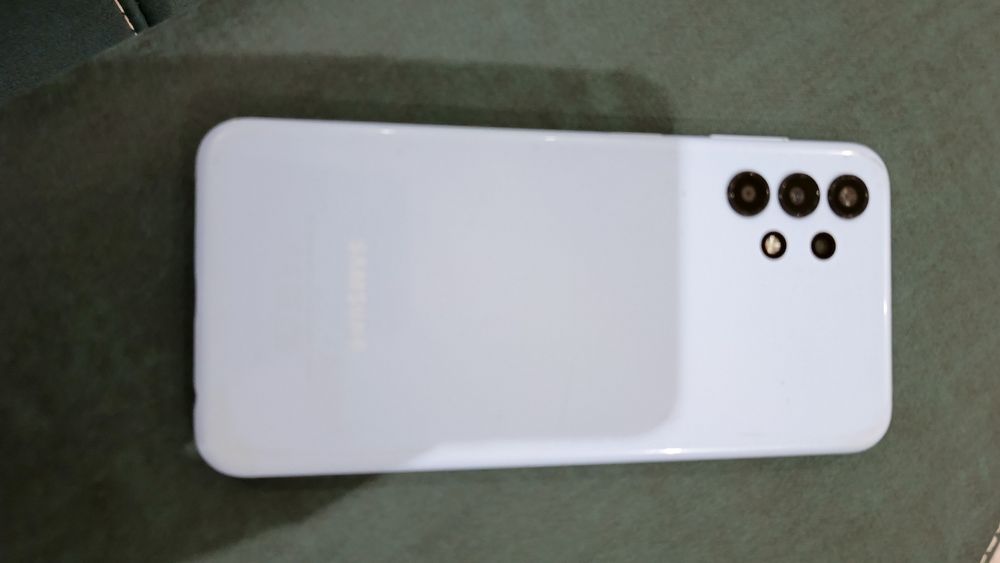 Samsung galaxy sotiladi