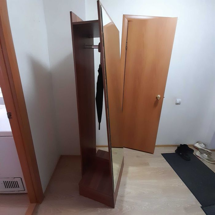 Зеркало напольное