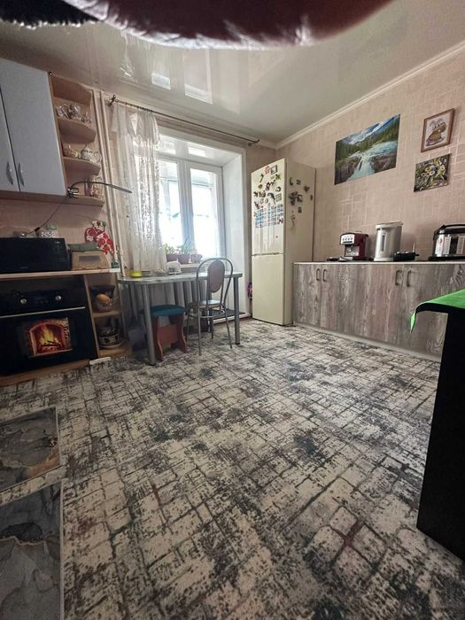 продам 3 комнатную квартиру в районе обл. больницы