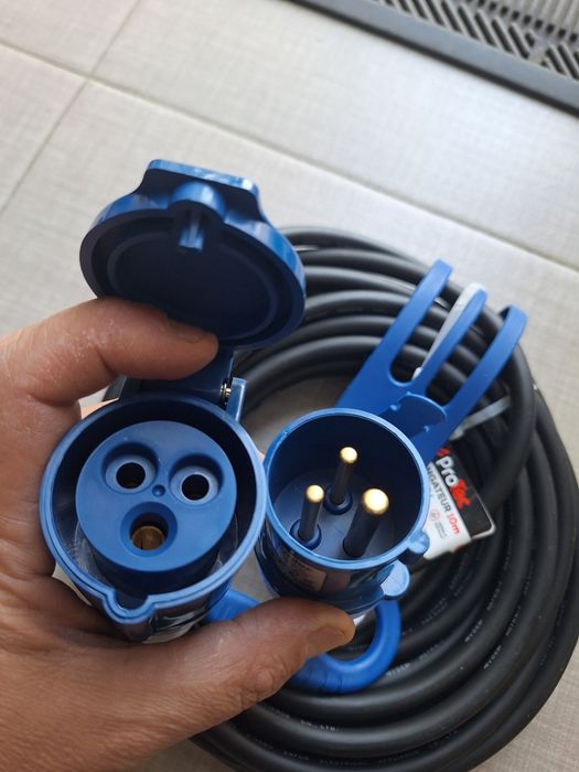Удължител за ток СЕЕ контакти 10m 3x2.5 mm² H07RN-F за къмпинг каравана или строителство