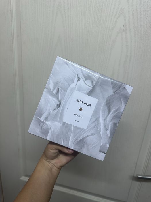 Amouage honour women