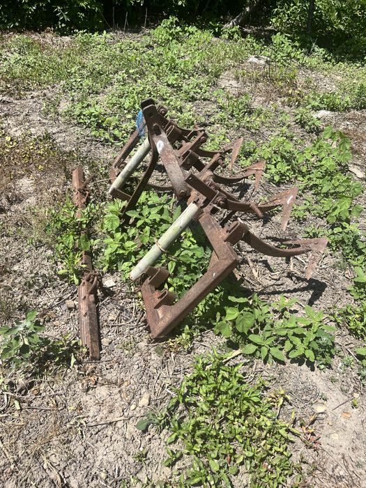 Продава се трактор DFH-180