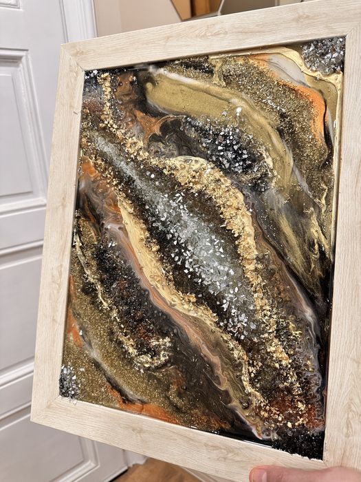 Картина от смола “Лава”