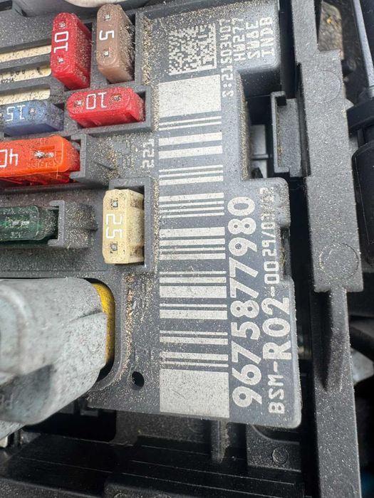 Tablou sigurante / BSM R02 9675877980 , compatibil cu Peugeot si Citroen