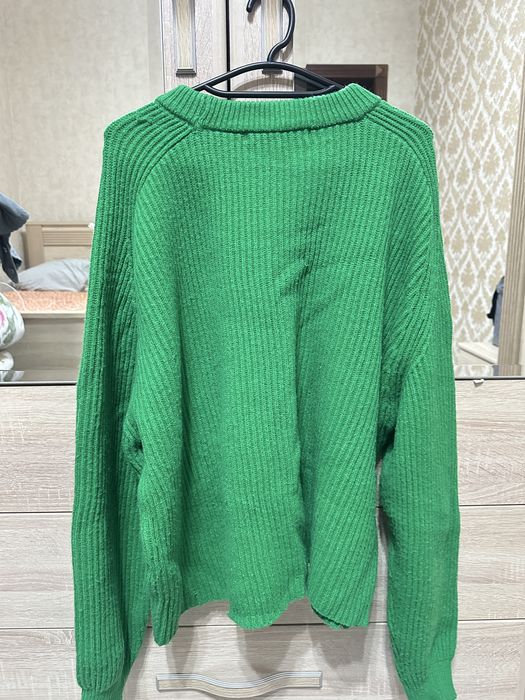 Свитер с бершки, хорошего качетва