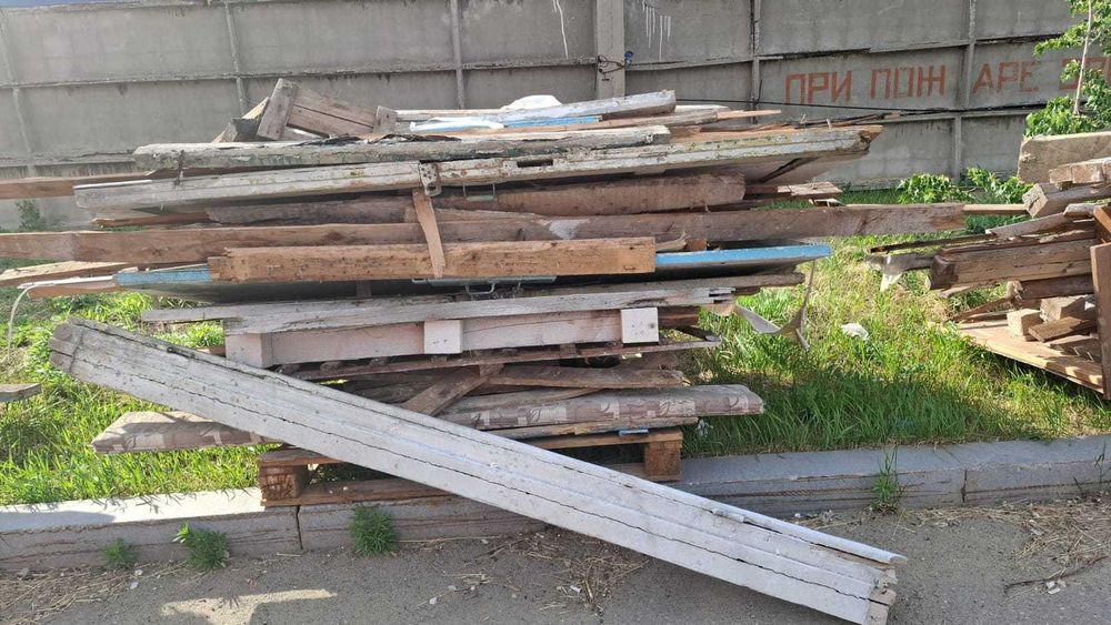Отдам даром строительный мусор!