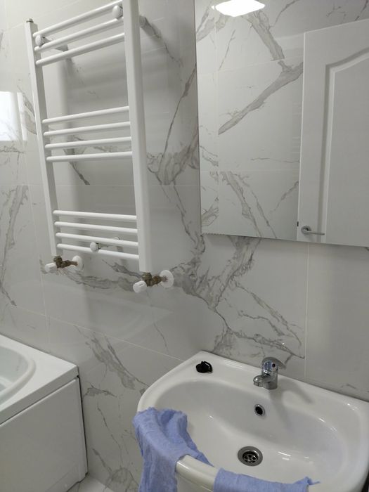 Inchiriez apartament cu o camera