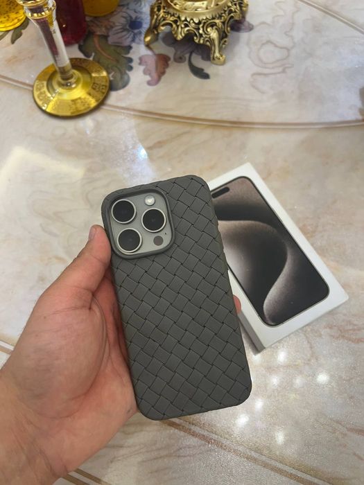 Iphone 15 pro srocha