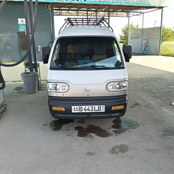 Damaz van sotiladi srochni xolati yaxshi yurib turgan moshina 3200$