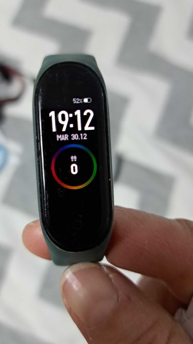 Se vinde 3 bucati Brățară fitness xiaomi band mi 4