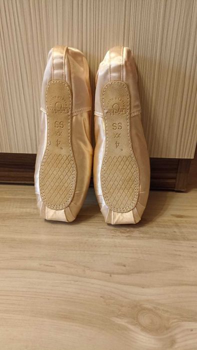 Чисто нови палци за балет