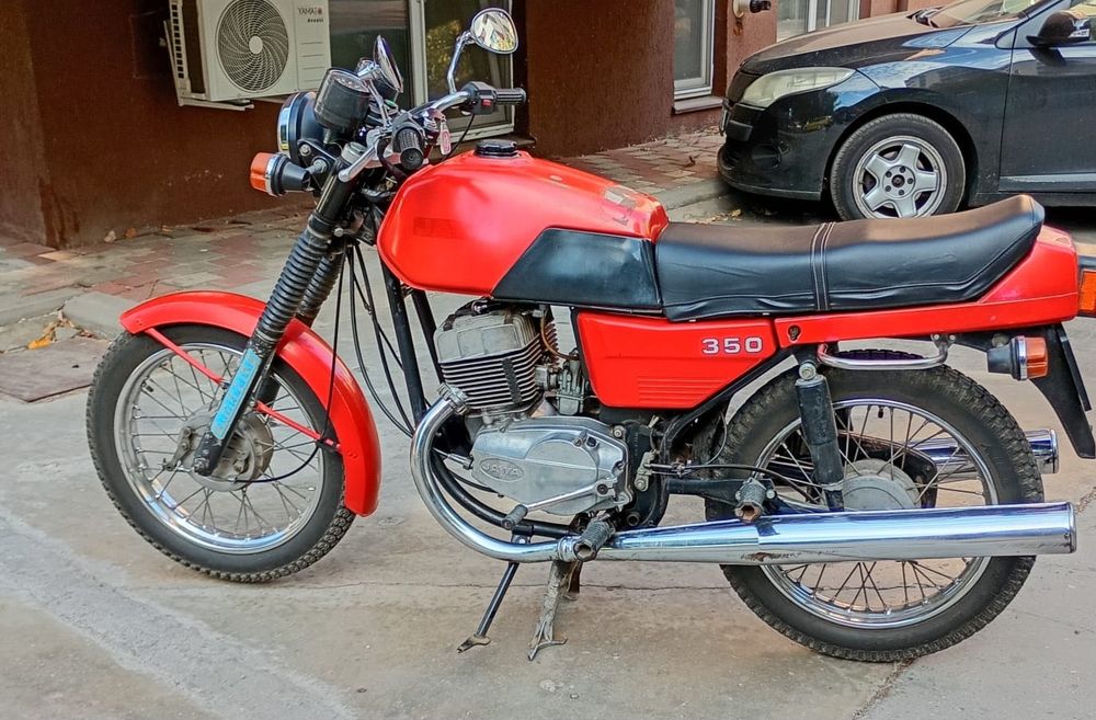 JAWA 350   Retro