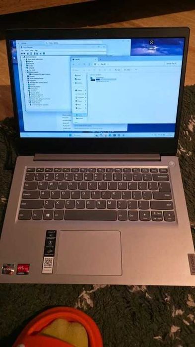 Laptop 14" Lenovo ideapad 3 ryzen 5 3500u 8GB ram ssd 256GB usor