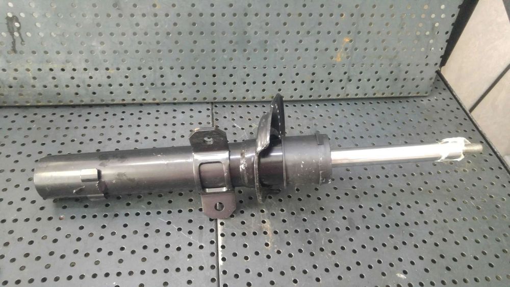 Amortizor dreapta fata ford mondeo 3 b5y 824904554422