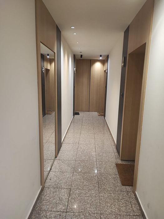 Под наем тристаен апартамент  90 кв 739 евро кв Витоша