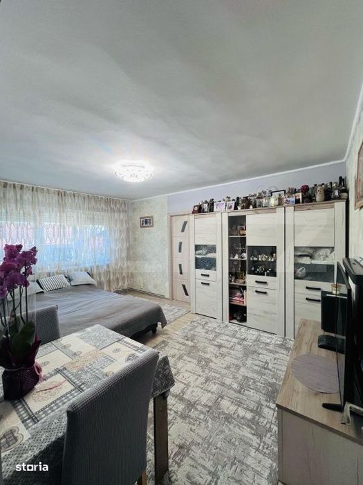 Apartament de vanzare, cu 2 camere, 42 mp, zona 14 Mai — fotografia 1