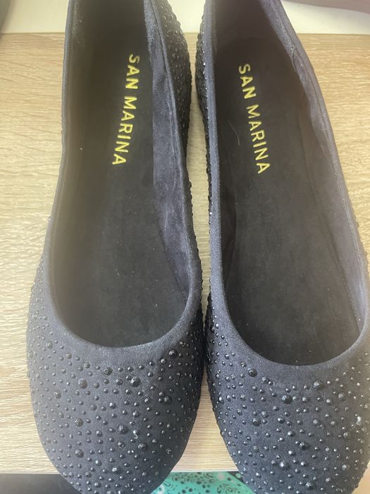 Бляскави обувки