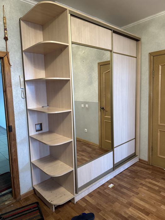 Продам шкаф купе