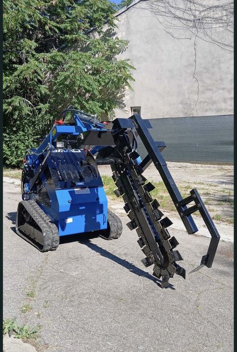 Detectie Romania. Defrisare teren  mini buldo dumper