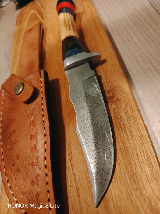 Нож от дамаска стомана