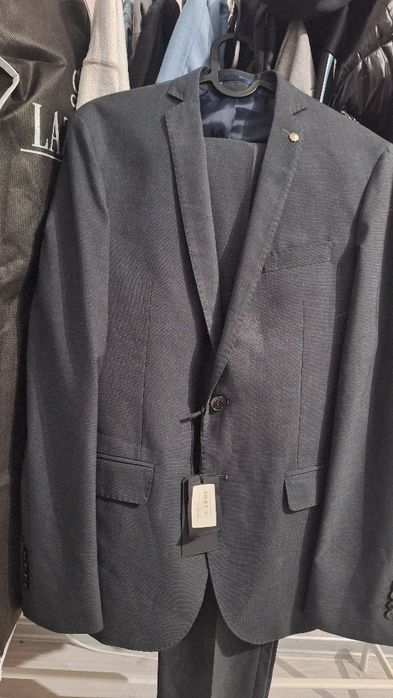 Нов костюм Liu jo