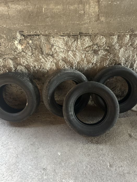 Продаю шины летнии