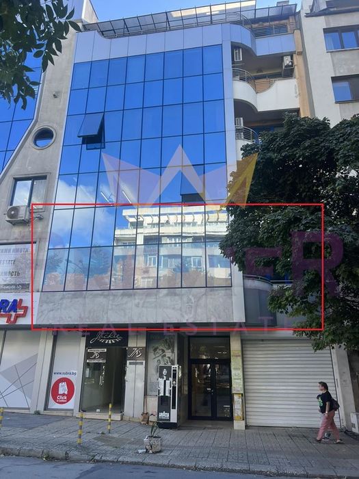 Дава се под наем Офис в Варна, Лятно кино Тракия - 90 кв.м за 1000 € - Снимка #6