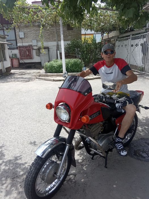 Продается мотоцикл Иж планета 5