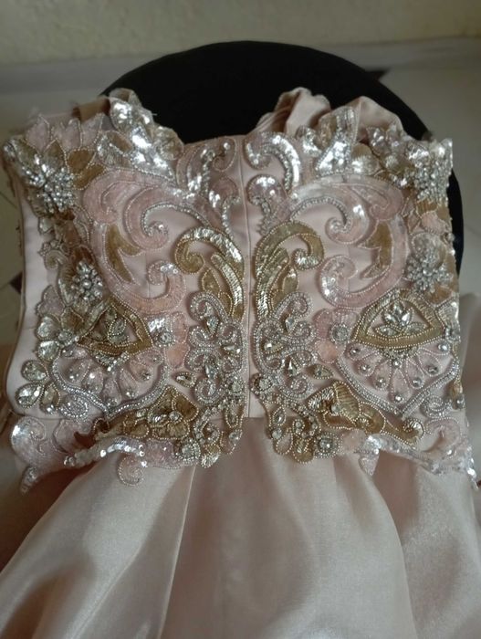 Евтина официална рокля