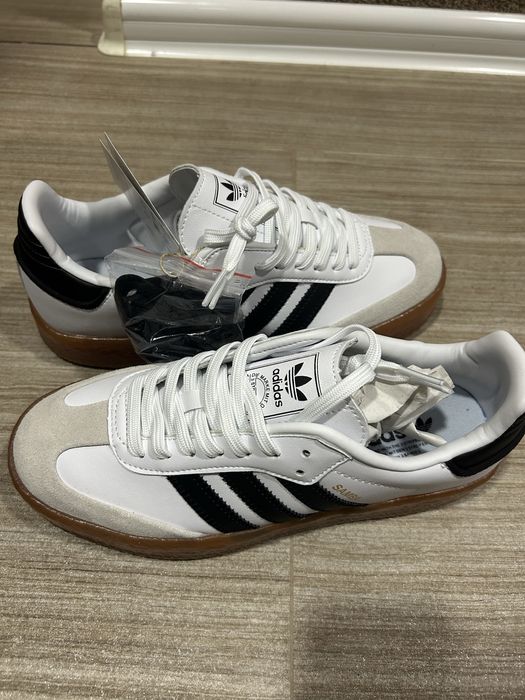 Продам кроссовки адидас