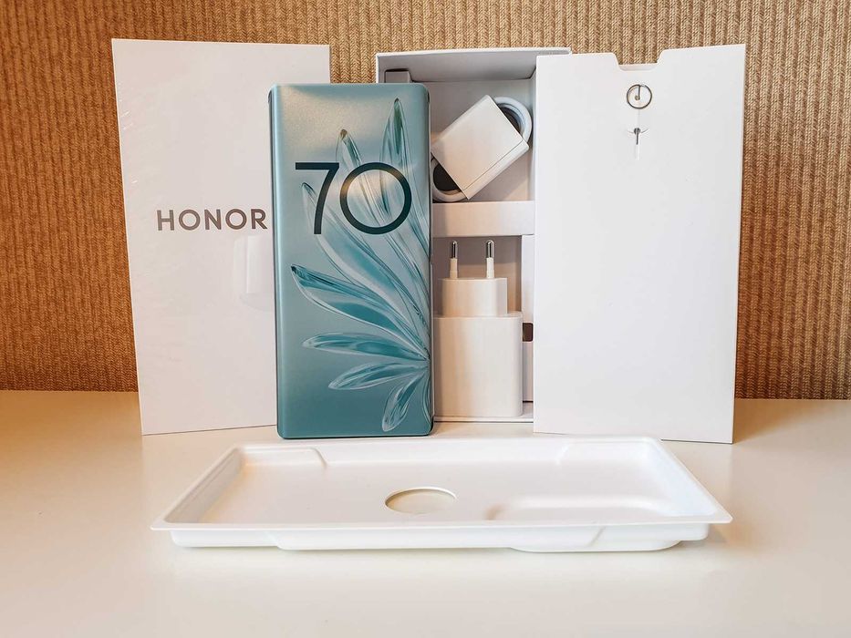 Смартфон HONOR 70 (8/256GB) Crystal Silver
