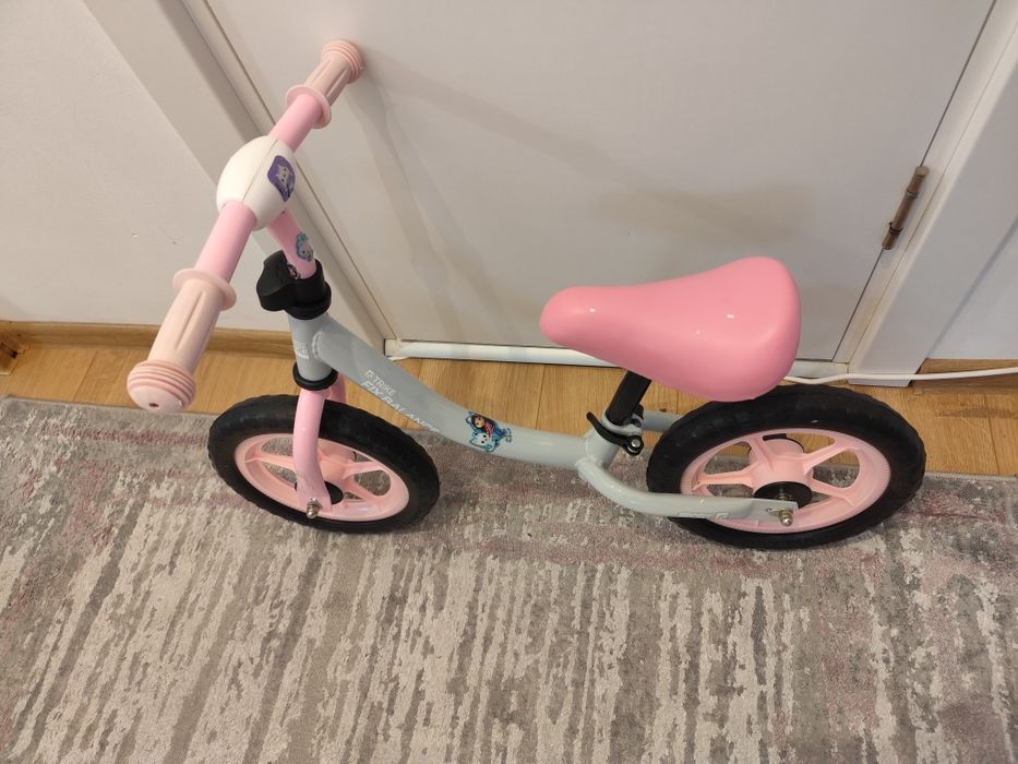 Vând biciclete starea noi