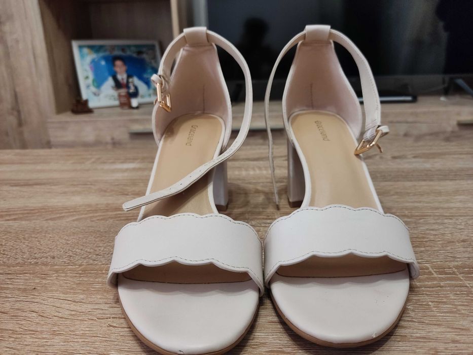 Pantofi dama cu toc