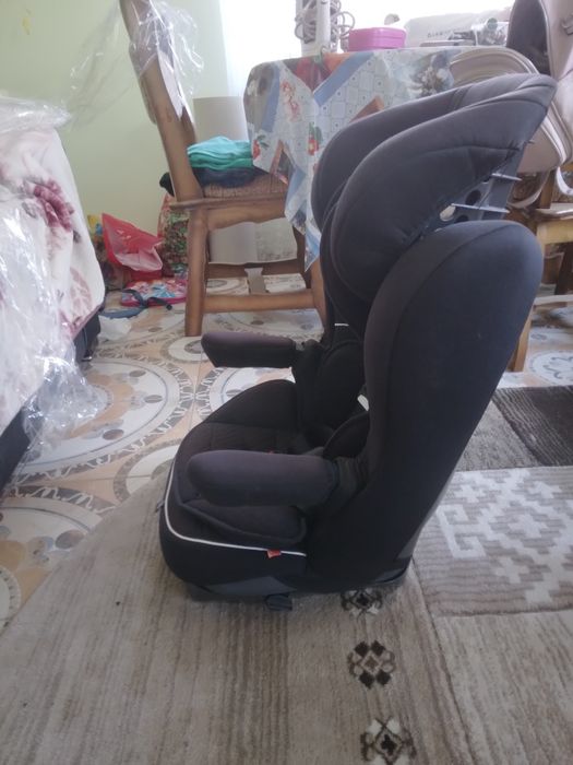 Vând scaun auto de copii