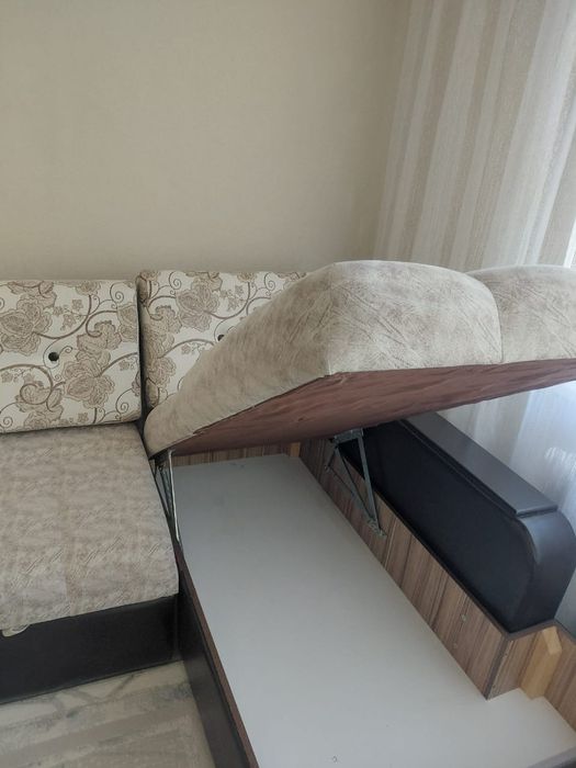 Продам угловой диван