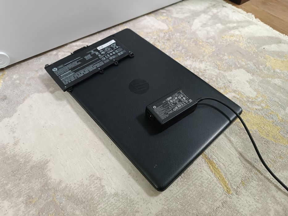 Ноутбук HP Ryzen 3 / ОЗУ 8ГБ, SSD.