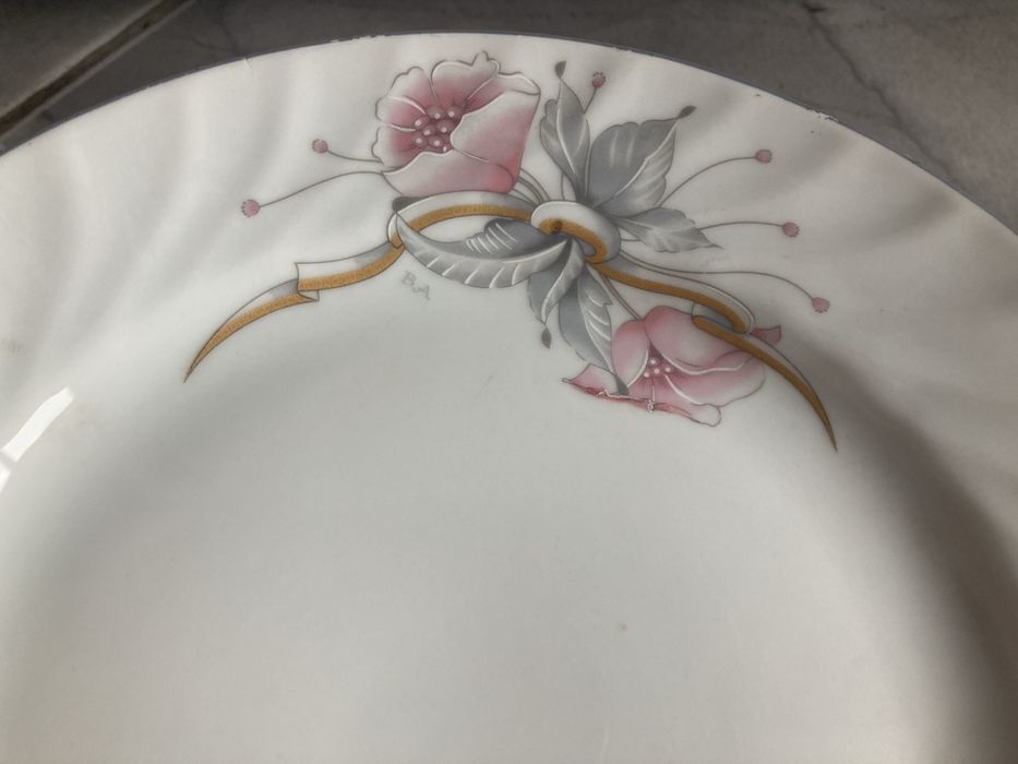 Порцелан Китка гр Нови паза