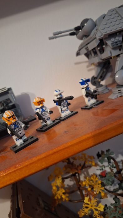 Vand seturi star wars originale, pret negociabil