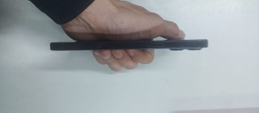 Продам iphone 12pro max не работает разьем зарядки