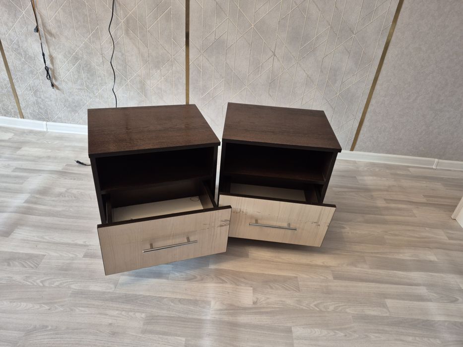 комод с зеркалом и 2 (две) тумбы