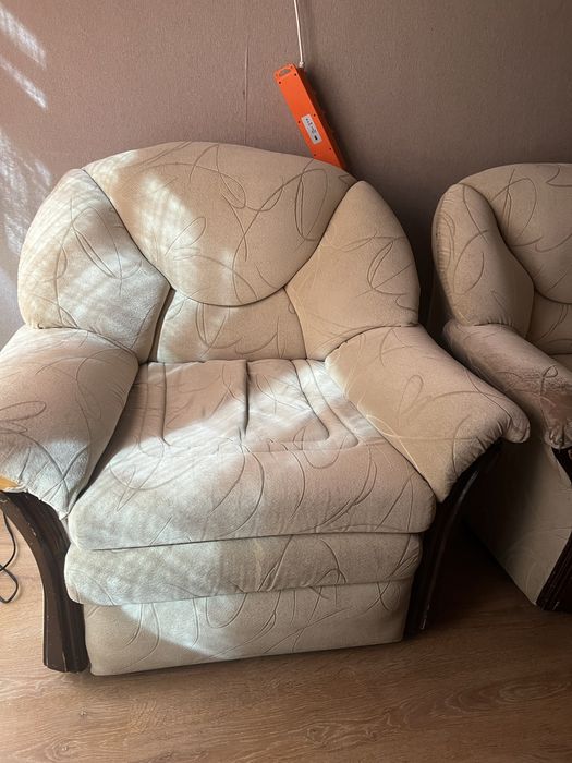 Продам два удобных кресла, недорого