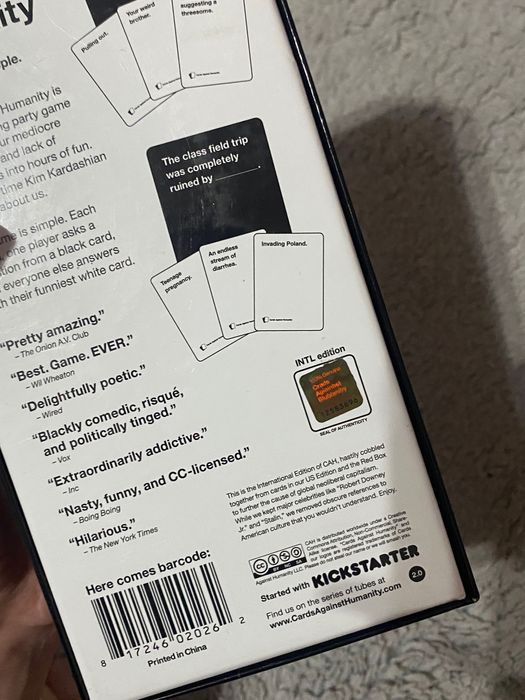 настолна парти игра cards against humanity