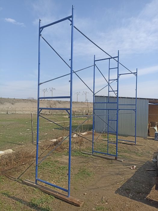 Леса строительные 100000 тг.