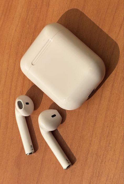 Продается Air pods i12
