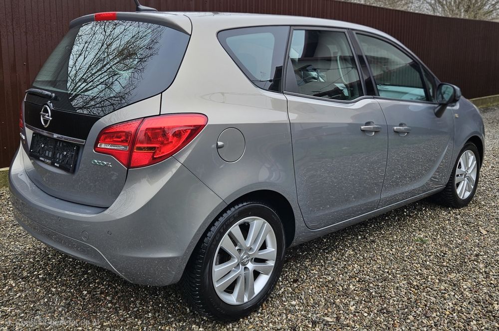 Opel Meriva de vânzare 92600km 1.3d