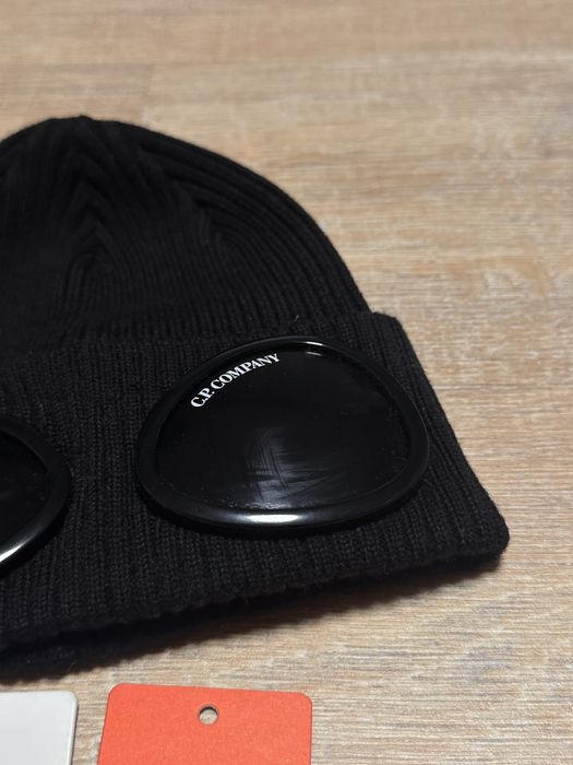 CP Company шапка